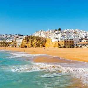 Deluxe With Pool By Homing Holiday home Albufeira